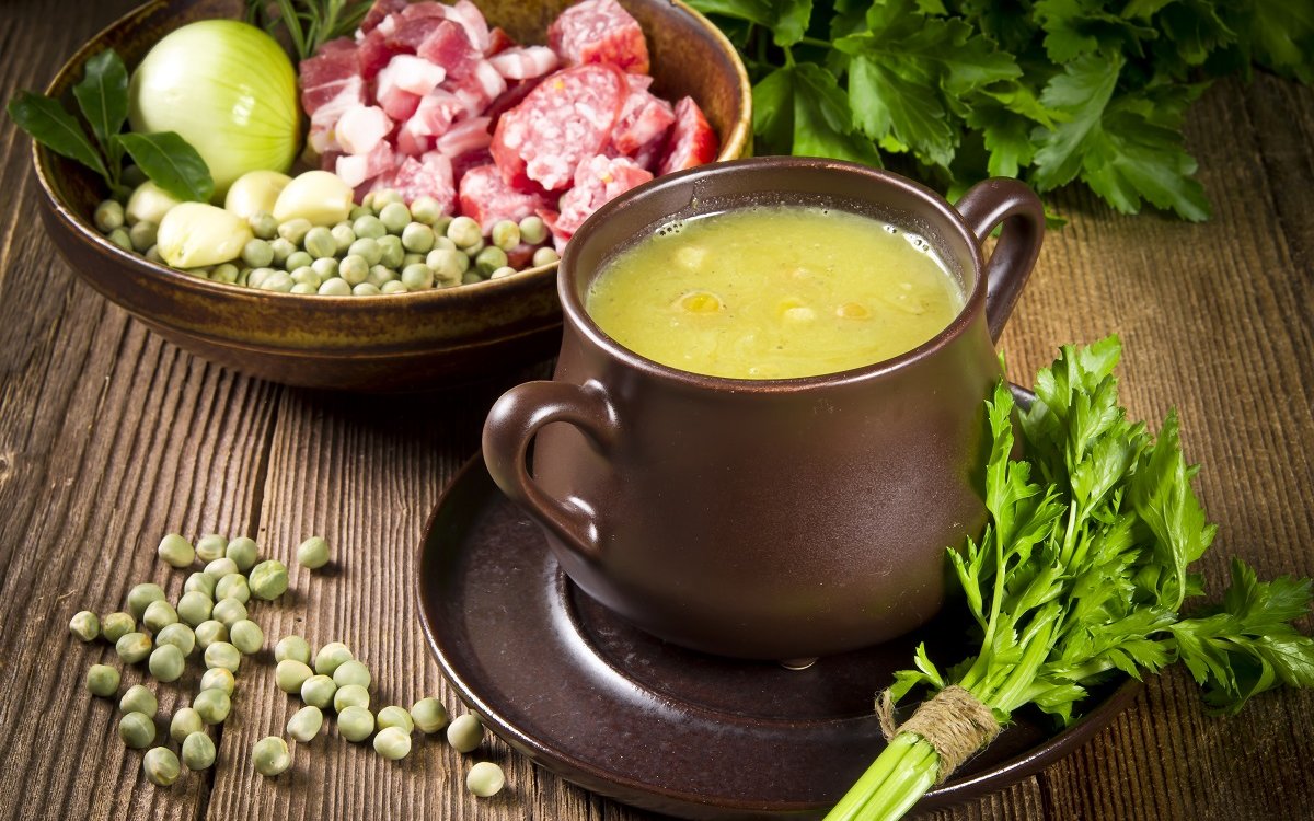 Ингредиенты для горохового супа